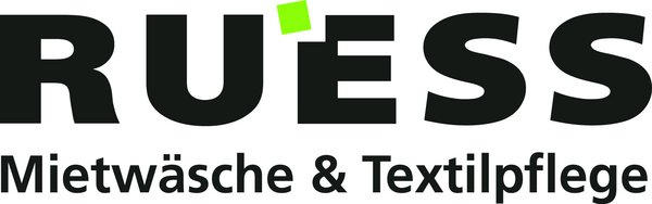 Logo von RUESS Mietwäsche & Textilpflege. Der Firmenname 'RUESS' ist in großen, schwarzen Großbuchstaben geschrieben. Über dem Buchstaben 'U' befindet sich ein kleines, schräg gesetztes, grünes Quadrat. Darunter steht der Slogan 'Mietwäsche & Textilpflege' in schwarzer Schrift.