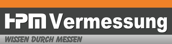Logo von HPM Vermessung mit dem Slogan 'Wissen durch Messen' in Grau- und Orangetönen.