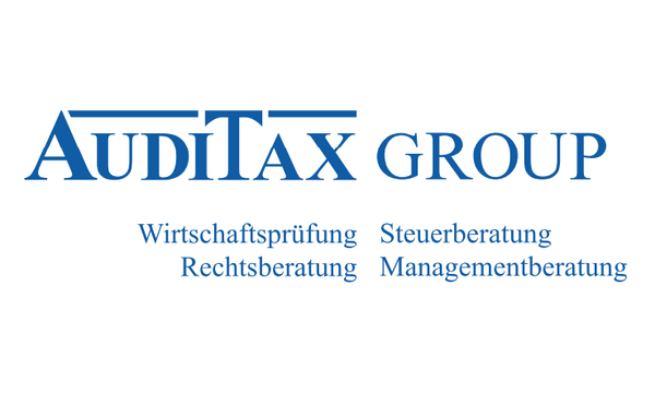 Das Bild zeigt das Logo der AudiTax Group mit den Bereichen Wirtschaftsprüfung, Steuerberatung, Rechtsberatung und Managementberatung in blauer Schrift.